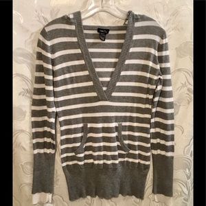 Rue 21 Gray & White Striped Hooded V Neck Sweater